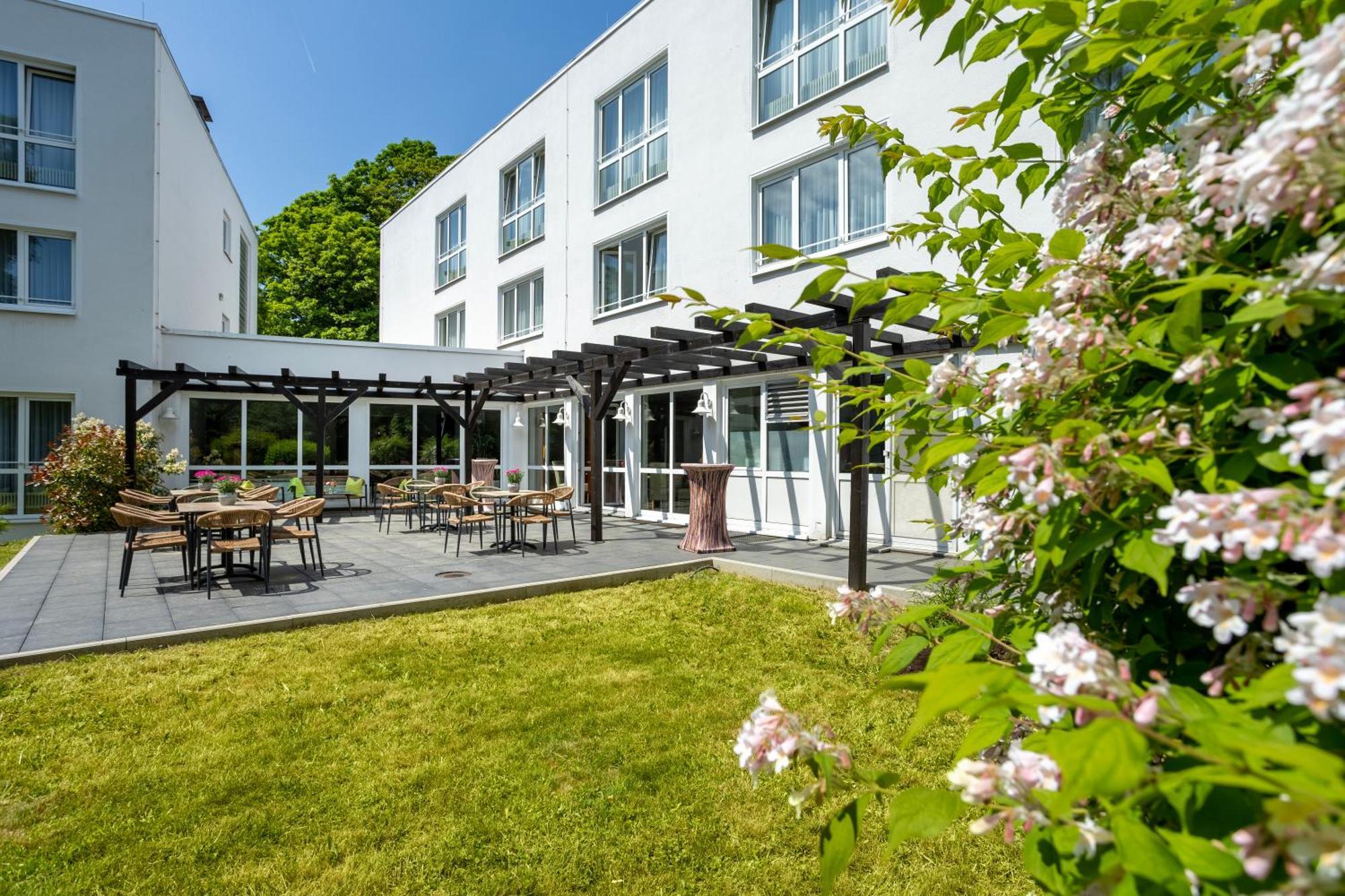 Concorde Hotel Viktoria Кронберґ-ім-Таунус Екстер'єр фото